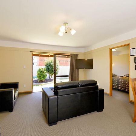 Mosgiel Regency Motel Екстериор снимка