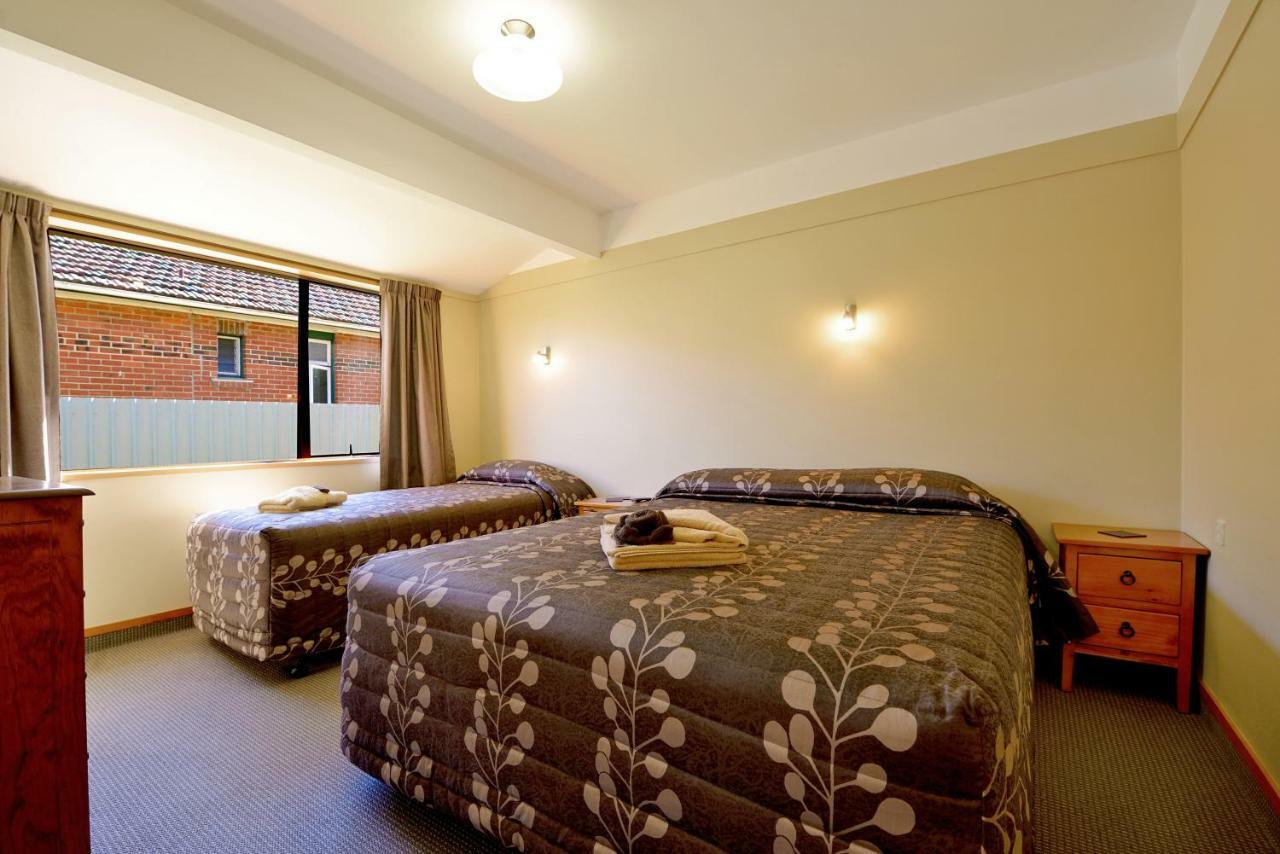 Mosgiel Regency Motel Екстериор снимка